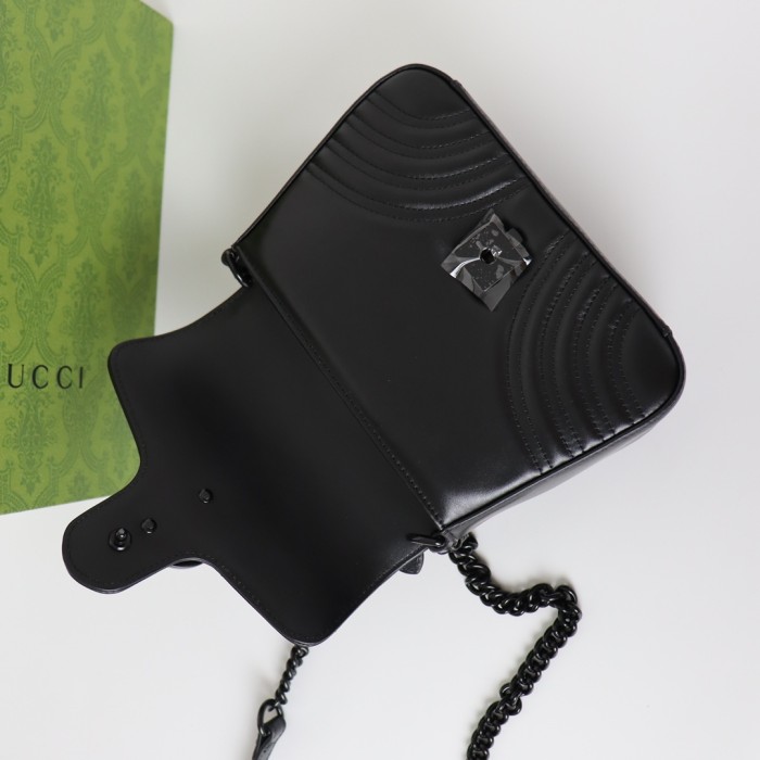 Handbag  Gucci  702563  size 21x15.5x8 cm