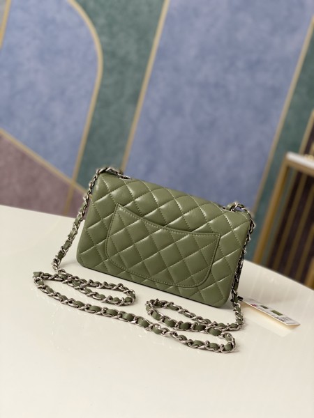 Handbag   Chanel  116  size  20 cm