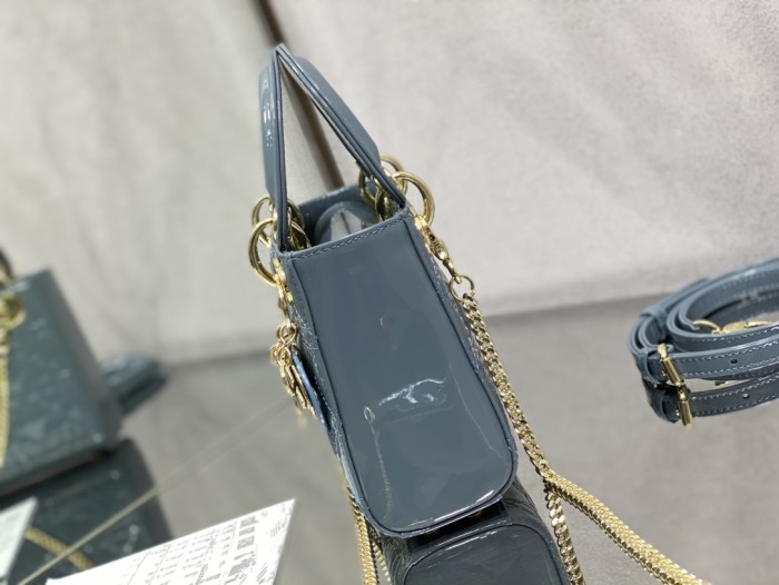 Handbag  Dior  size  17 cm