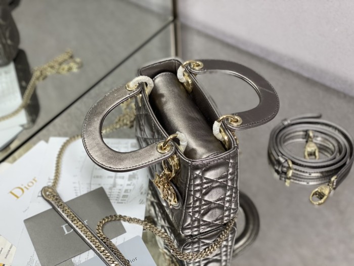 Handbag  Dior size  17 cm