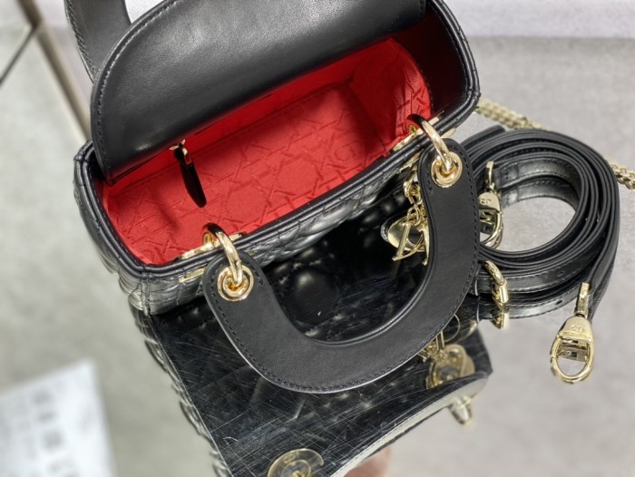 Handbag  Dior  size 17 cm