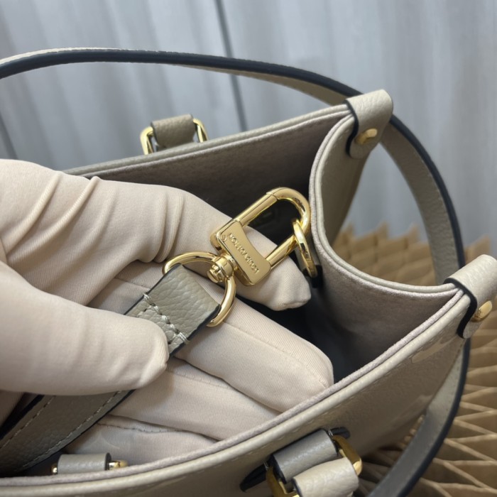   Handbag  Louis Vuitton M45659 size  25.0 x 11.0 x 19.0  cm