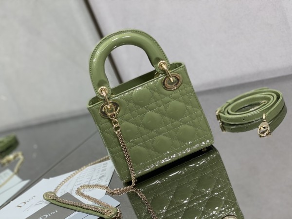 Handbag  Dior size   17 cm