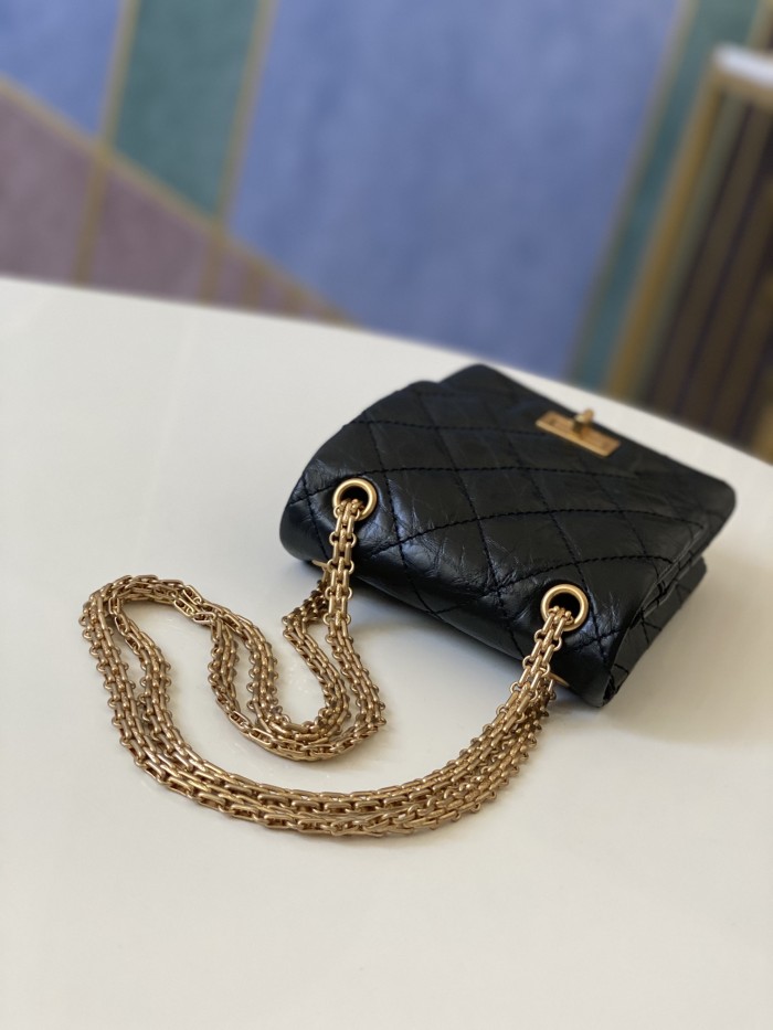 Handbag   Chanel AS1326  size  17 13.5 5.5 cm