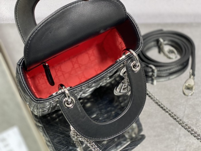 Handbag  Dior  size  17 cm