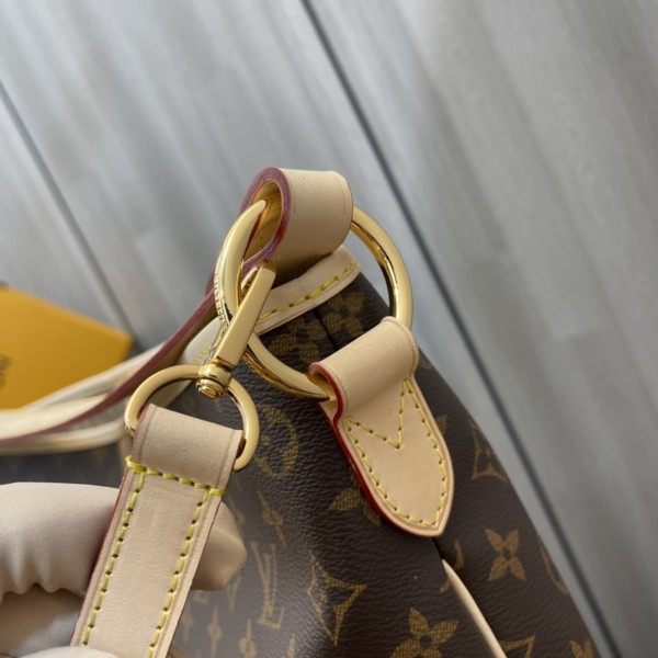 Handbag   Louis Vuitton  M40353   size  52-30-20 cm