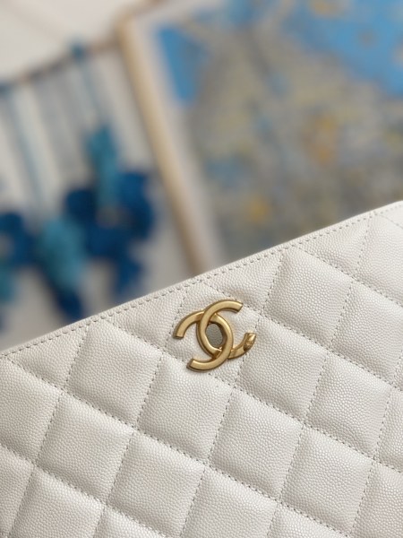 Handbag   Chanel  3400  size  25.5*21.5*8  cm