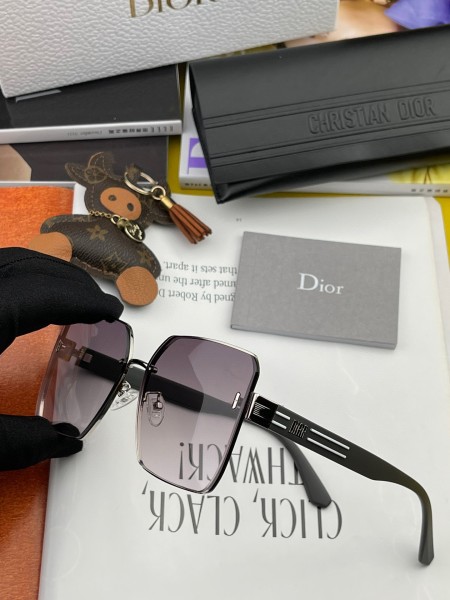 sunglasses Dior CD748