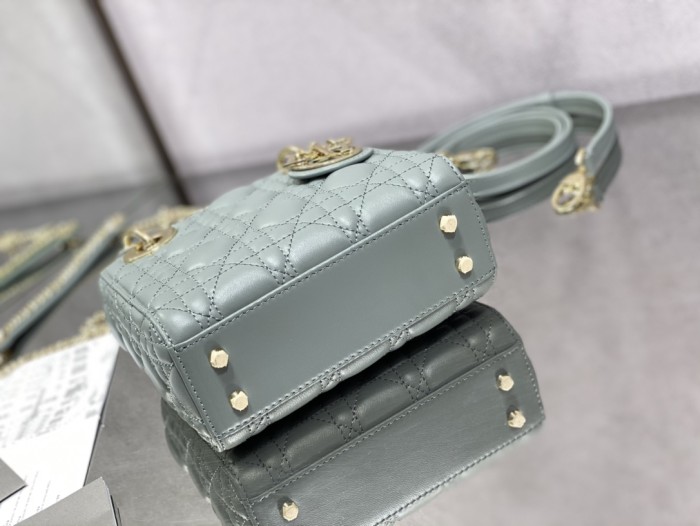 Handbag  Dior  size  17 cm