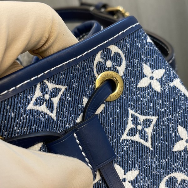  Handbag   Louis Vuitton M59606  size  25.0 x 28.5 x 20.0  cm