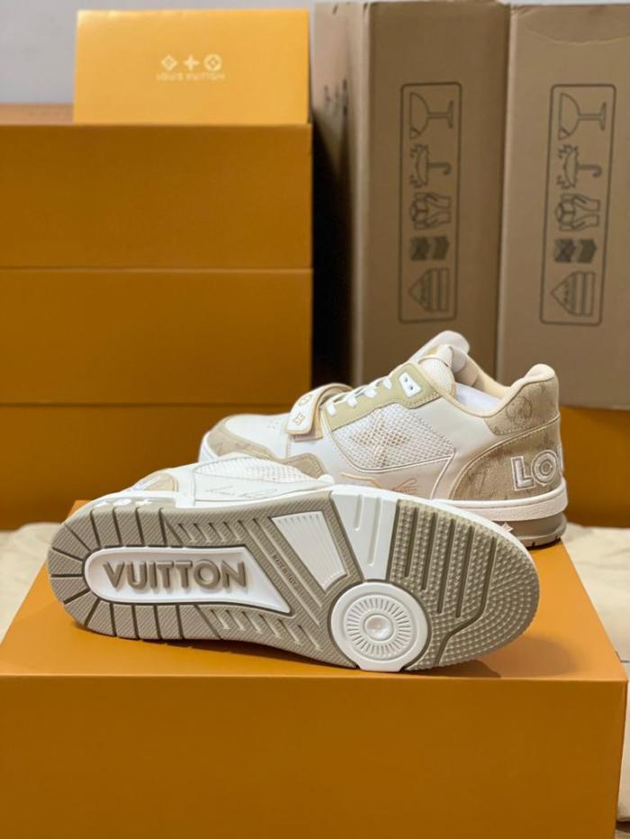 Louis Vuitton Trainer Beige White