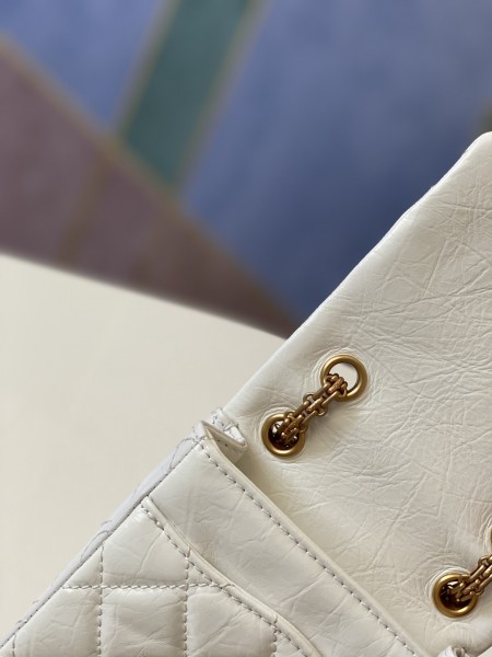 Handbag   Chanel  AS1326  size  17 13.5 5.5 cm