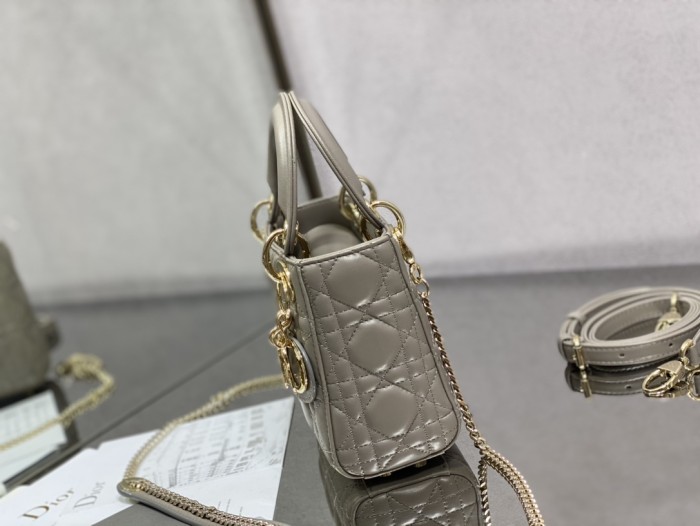 Handbag  Dior  size  17 cm