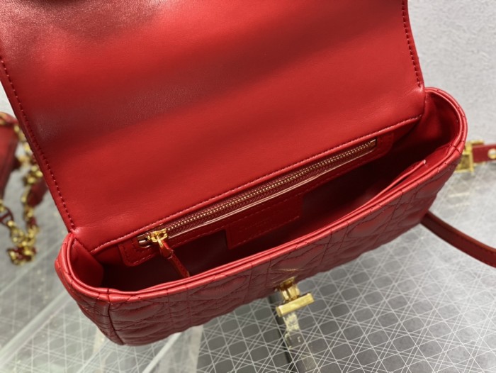 Handbag  Dior  size  20*12*7 cm