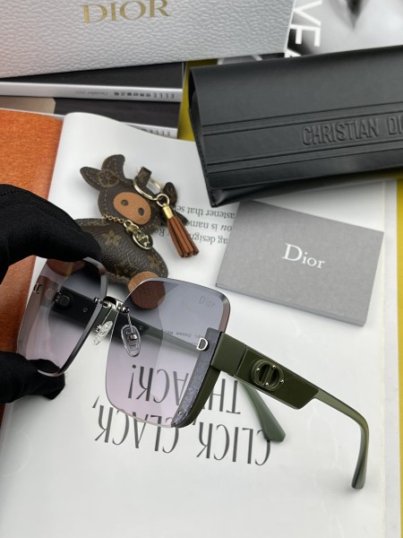 sunglasses Dior CD7971