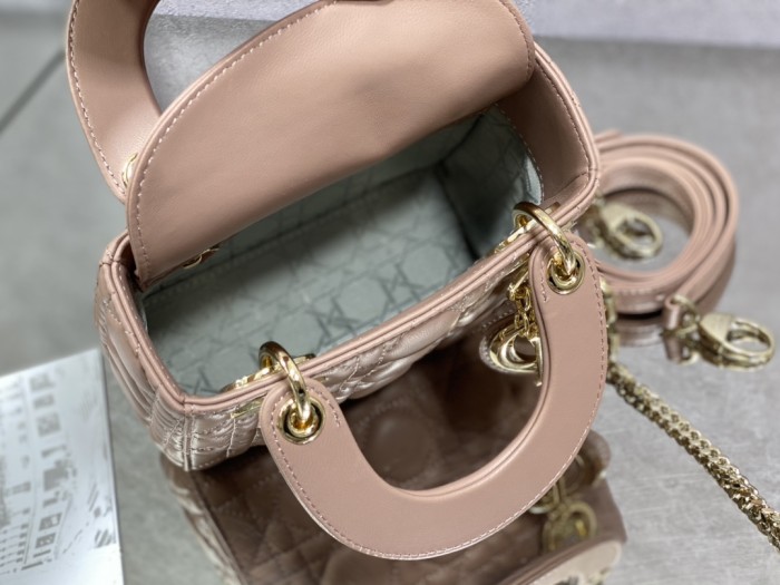 Handbag  Dior size 17 cm