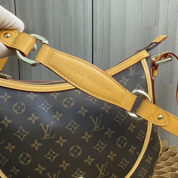 Handbag   Louis Vuitton M40075  size  34x28x14 cm