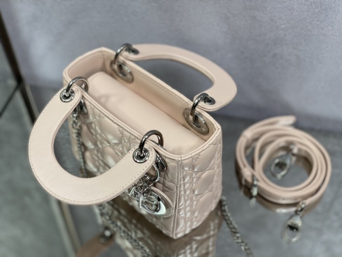 Handbag  Dior  size  17 cm