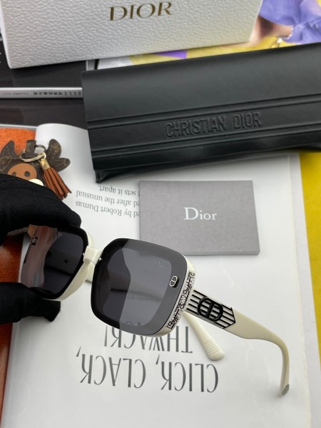 sunglasses Dior CD5771
