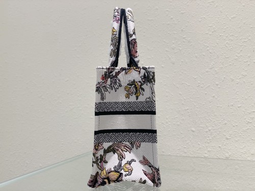 Handbag  Dior   8002  size 26 cm