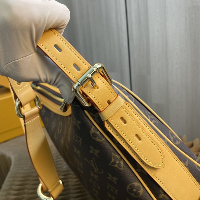 Handbag   Louis Vuitton M40075  size  34x28x14 cm