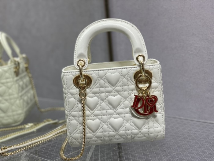 Handbag  Dior  size  17 cm