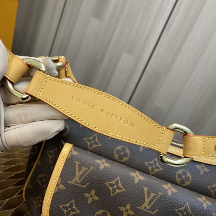 Handbag   Louis Vuitton M40077  size  W30xH20xD17 cm