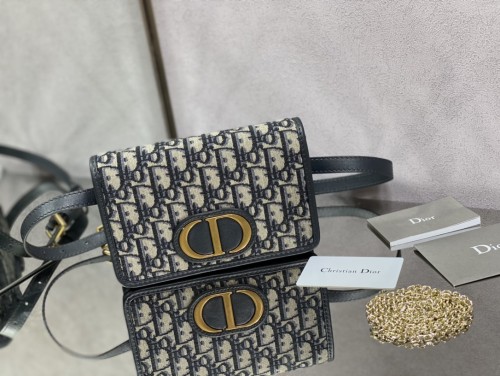 Handbag  Dior  size  19*12.5*4 cm