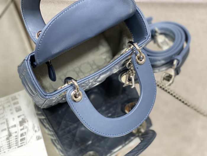 Handbag  Dior  size  17 cm