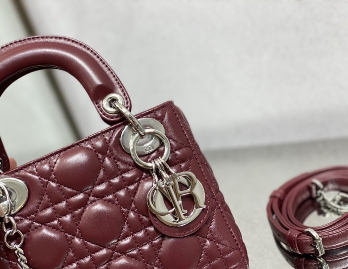 Handbag  Dior  size  17 cm