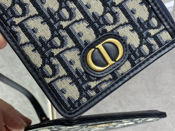 Handbag  Dior  size  11*20 cm