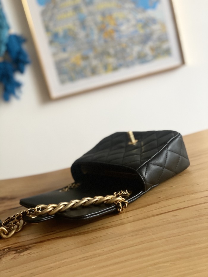 Handbag   Chanel  As3109  size  19*14*6 cm