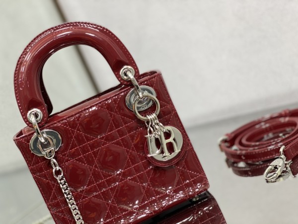 Handbag  Dior  size 17 cm