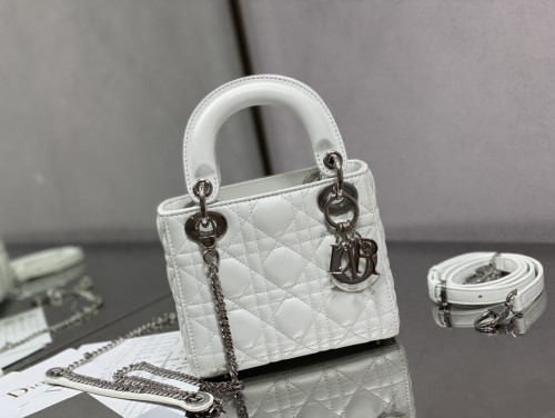 Handbag  Dior  size 17 cm