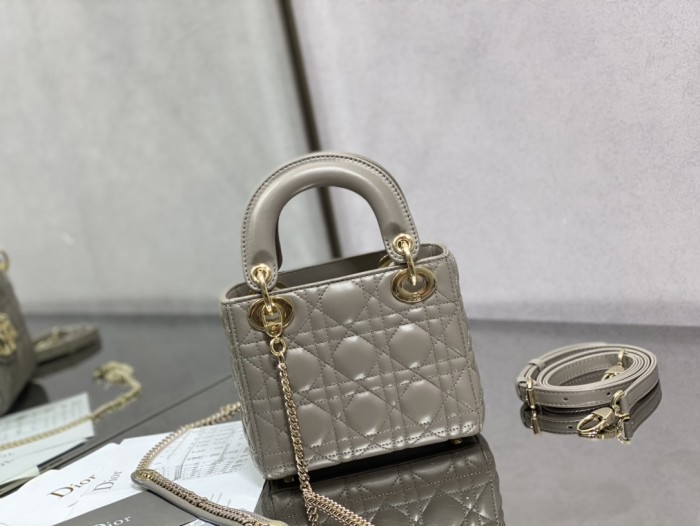 Handbag  Dior  size  17 cm