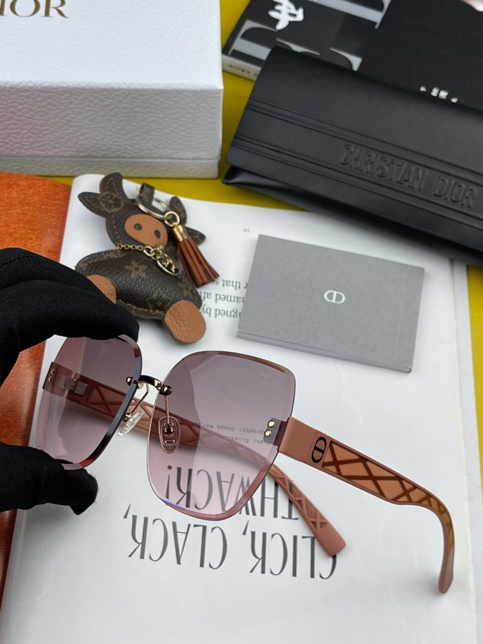 sunglasses Dior CD4579