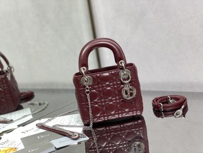 Handbag  Dior  size  17 cm