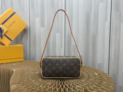 Handbag   Louis Vuitton  M51183  size  21.5x12.5x6.5  cm