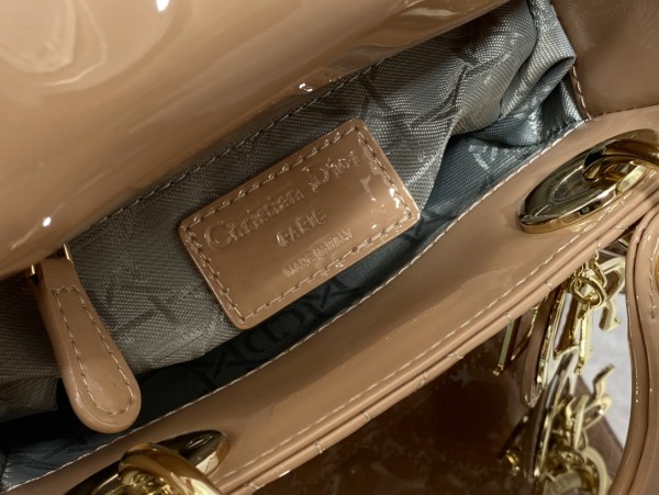 Handbag  Dior  size 17 cm