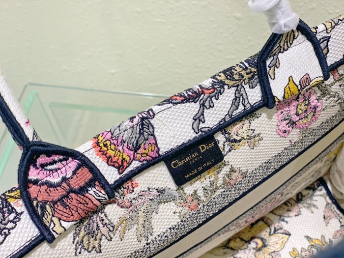 Handbag  Dior  8001  size 36 cm