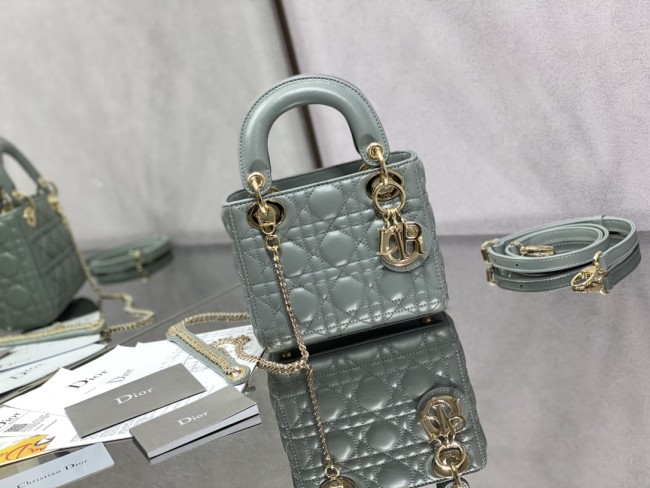 Handbag  Dior  size  17 cm