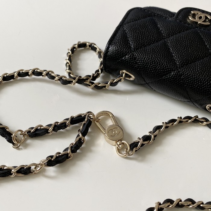 Handbag   Chanel 1952  size  11 ×2 ×7.5 cm