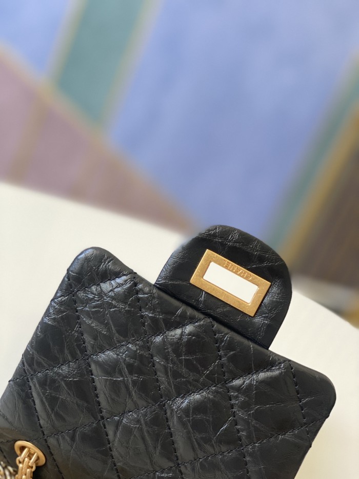 Handbag   Chanel AS1326  size  17 13.5 5.5 cm