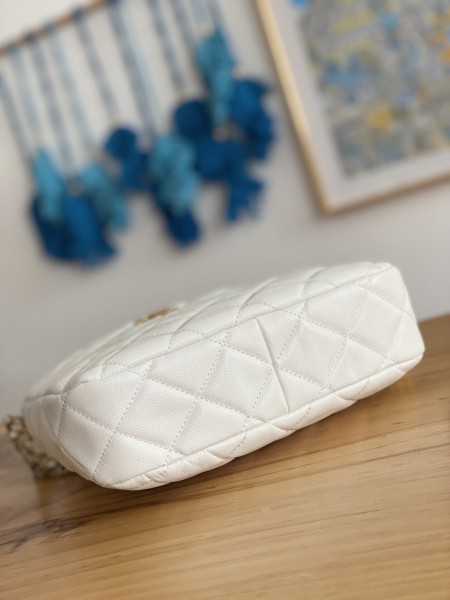 Handbag   Chanel  3400  size  25.5*21.5*8  cm