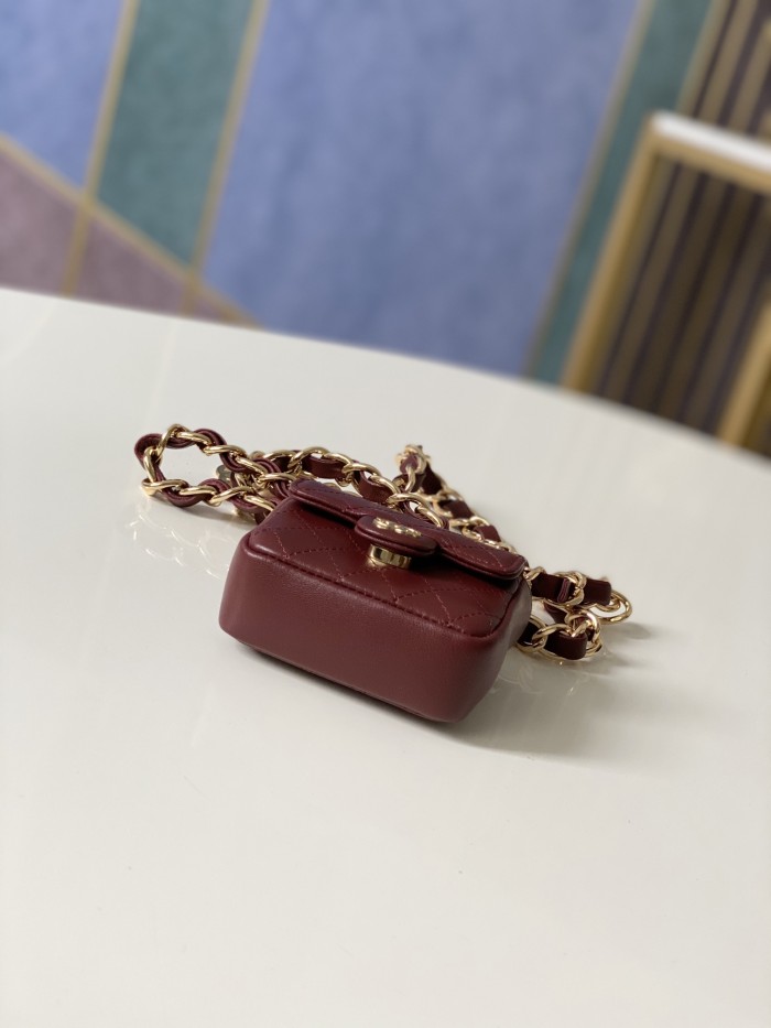 Handbag   Chanel  2080  size  9.8.3 cm