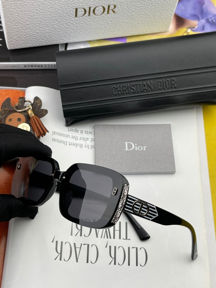 sunglasses Dior CD5771