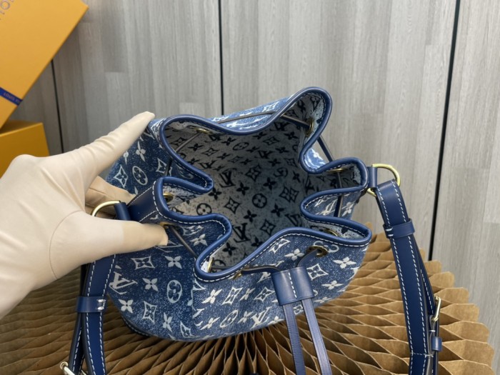  Handbag   Louis Vuitton M59606  size  25.0 x 28.5 x 20.0  cm