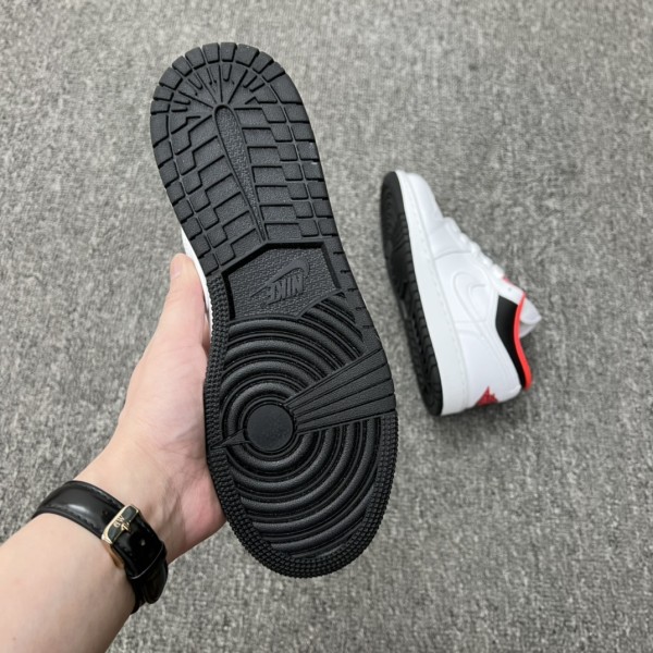 Jordan 1 Low White Black Infrared (GS)