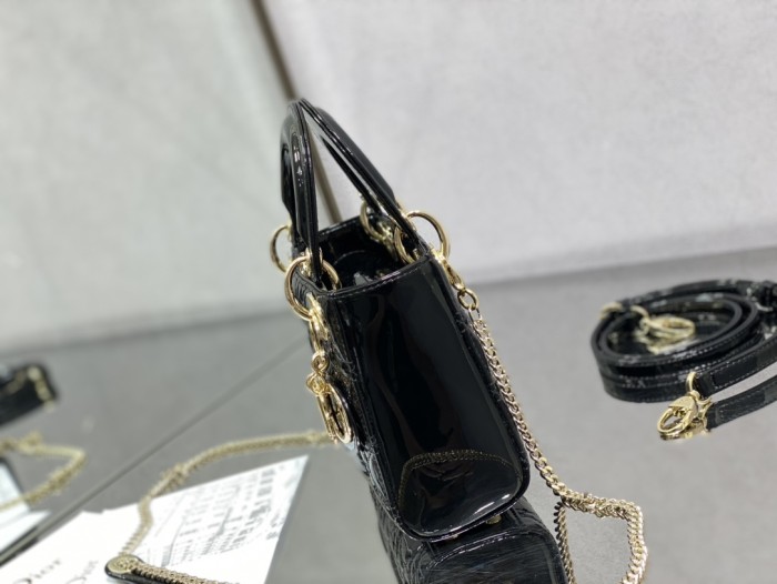 Handbag  Dior size  17 cm