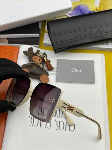 sunglasses Dior D5290